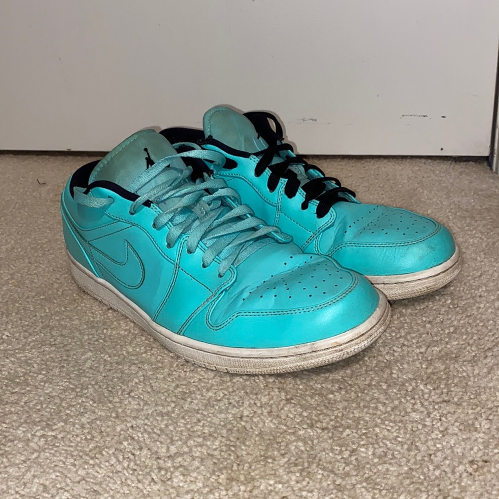 Jordan 1 low hyper turquoise